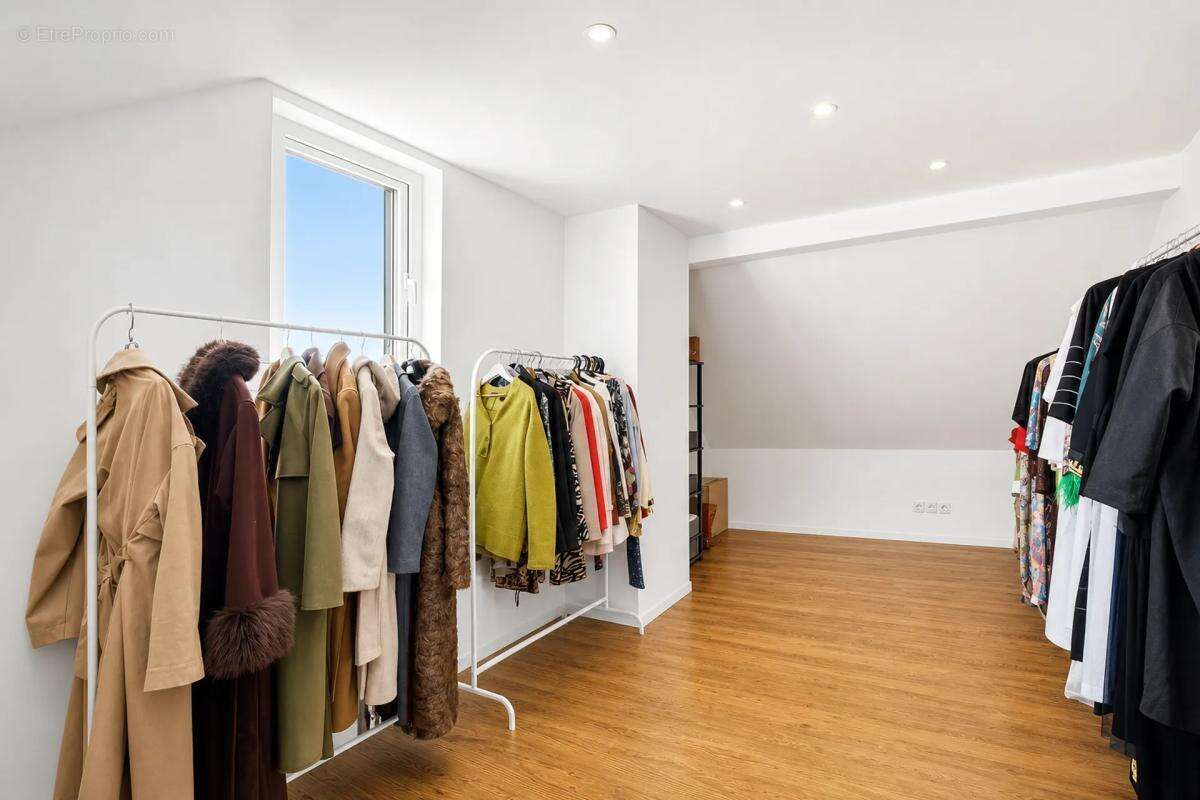 Maison de 8 pièces de 218 m² à Ingwiller - photo 9