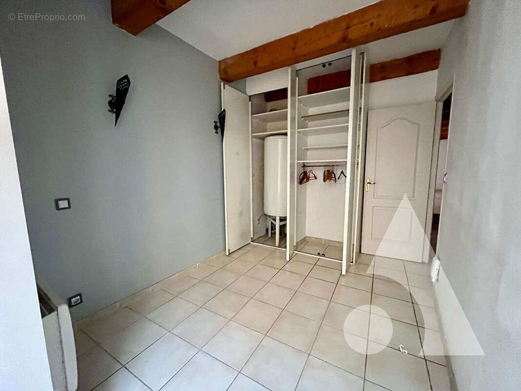 Appartement à LE MUY