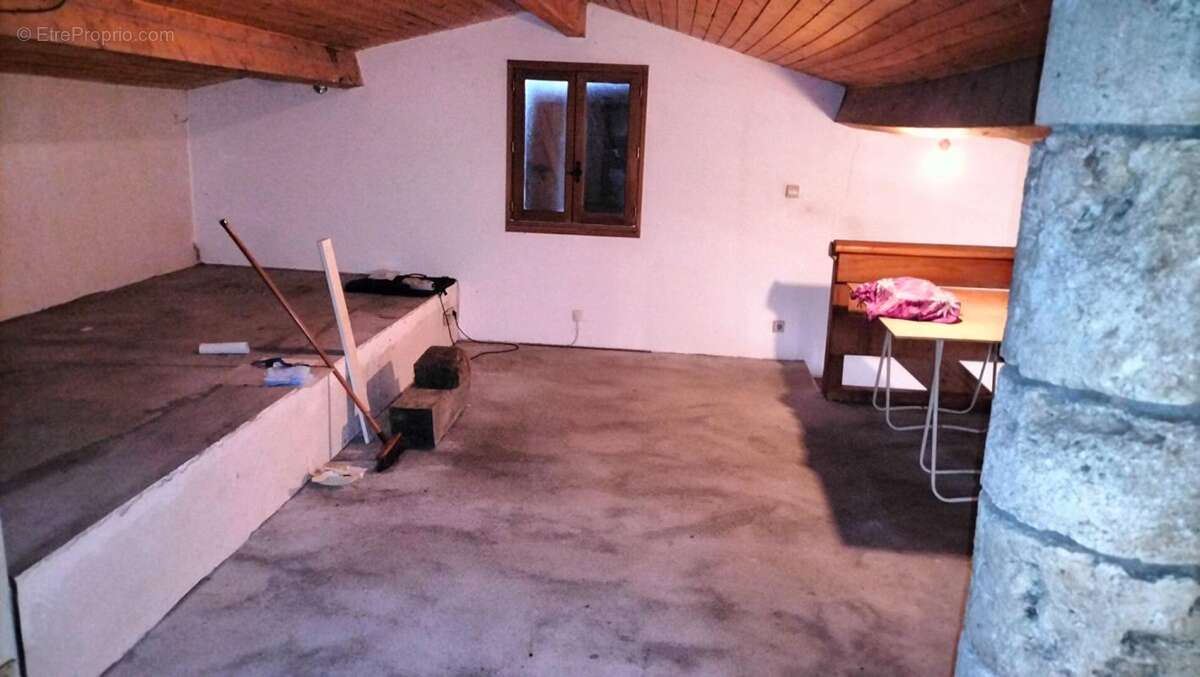 Maison à MAUVEZIN