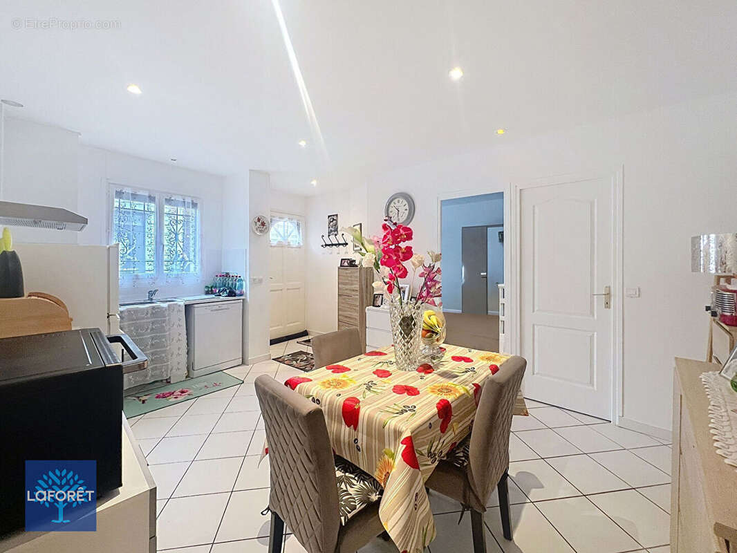 Appartement Corbeil Essonnes 2 pièce(s) IDEAL INVESTISSEURS - photo 4