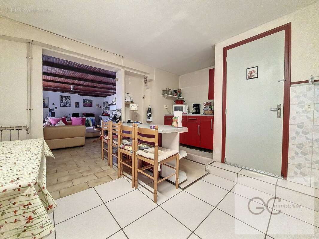 Maison à CORNEILHAN