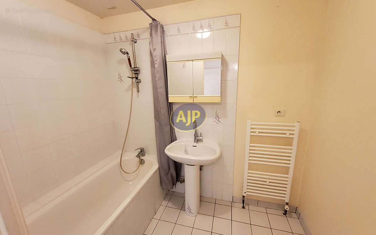 Appartement Pontivy  2 chambres - photo 5