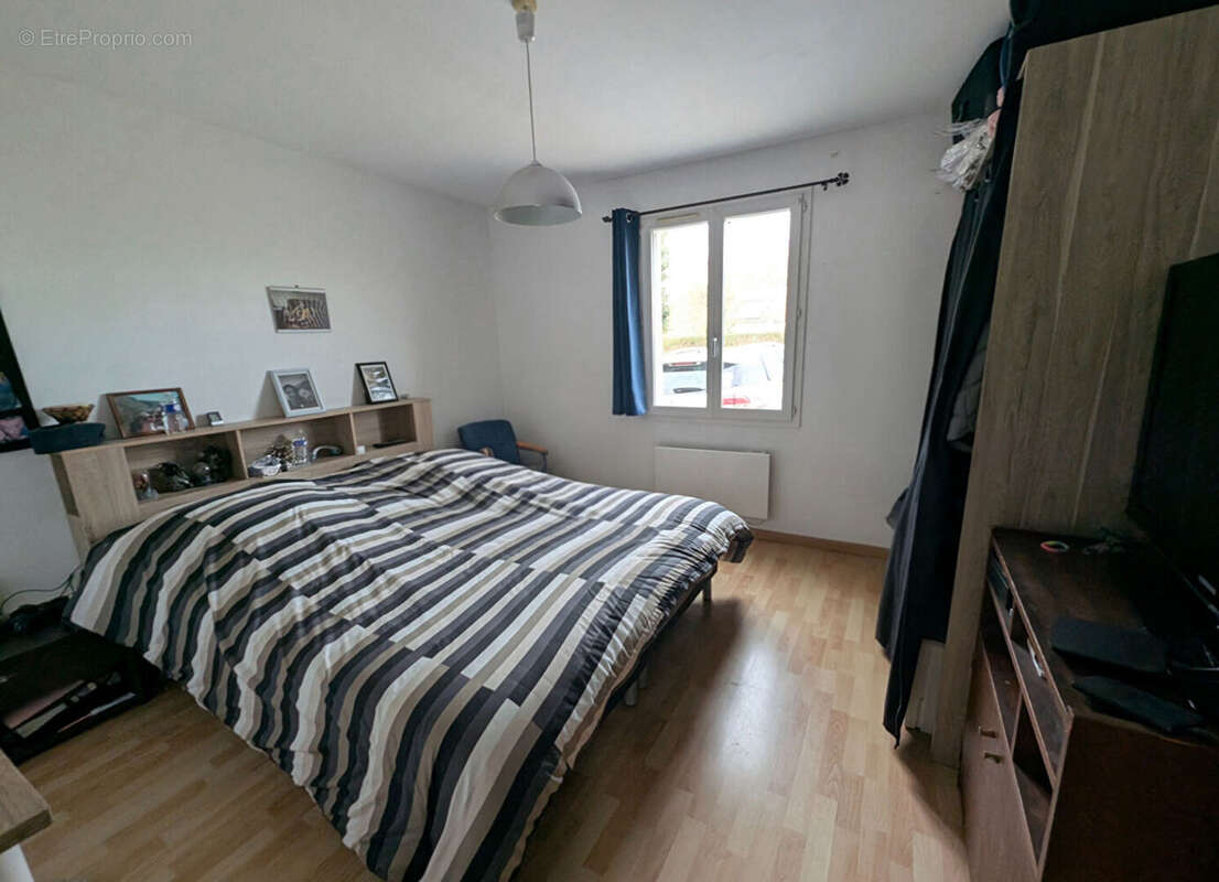 Maison à SAINT-SEVER-DE-SAINTONGE