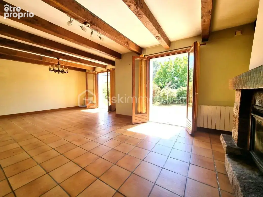 CLOHARS-CARNOËT – Maison 5 chambres avec vie de plain-pied sur plus de 2 000 m² - photo 4