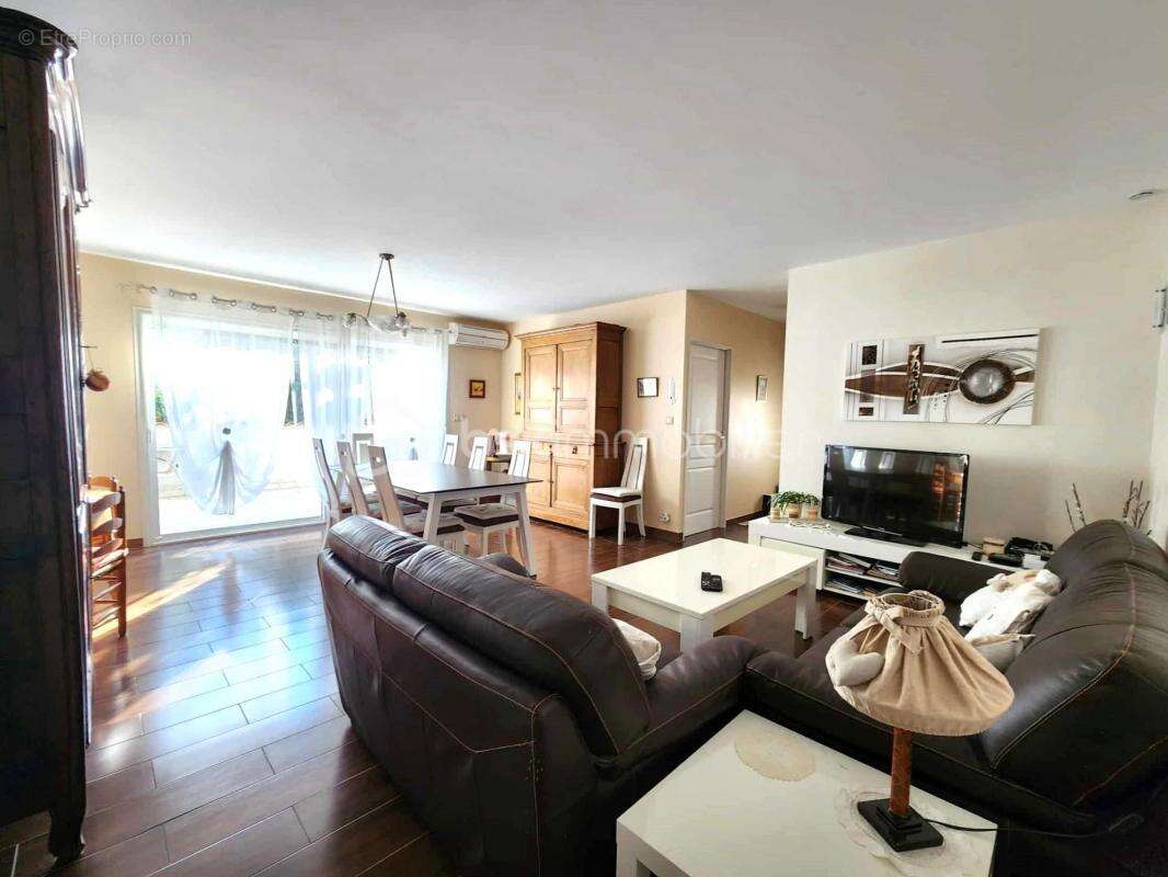 Maison à LEZIGNAN-LA-CEBE