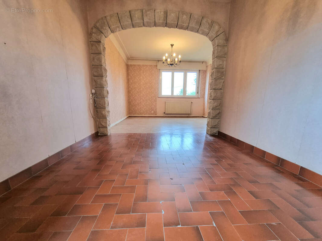 Maison à CHATEAU-SALINS