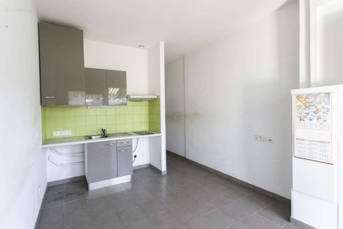 Appartement - 29 m² - Antibes (06) - photo 4