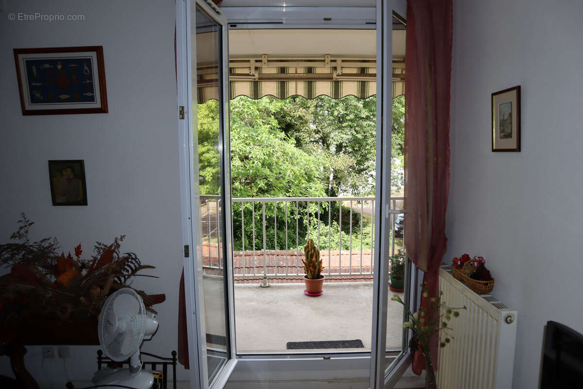 Appartement T4 avec grand balcon - photo 14