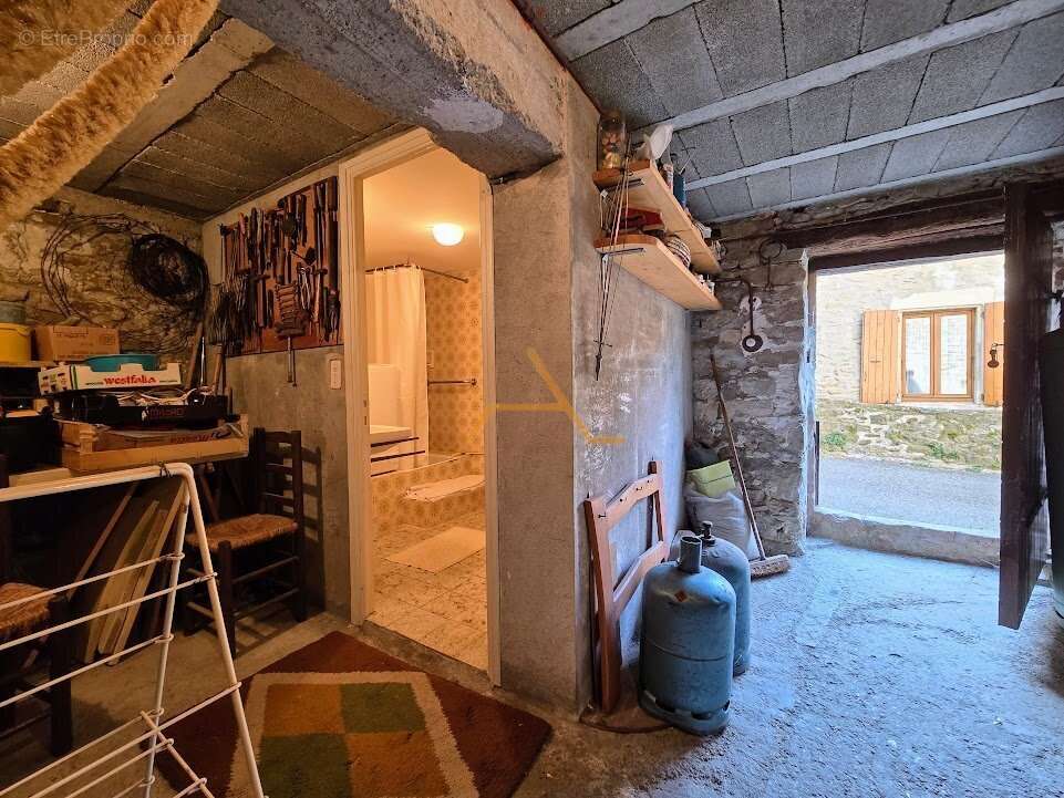 Maison à LA BEGUDE-DE-MAZENC