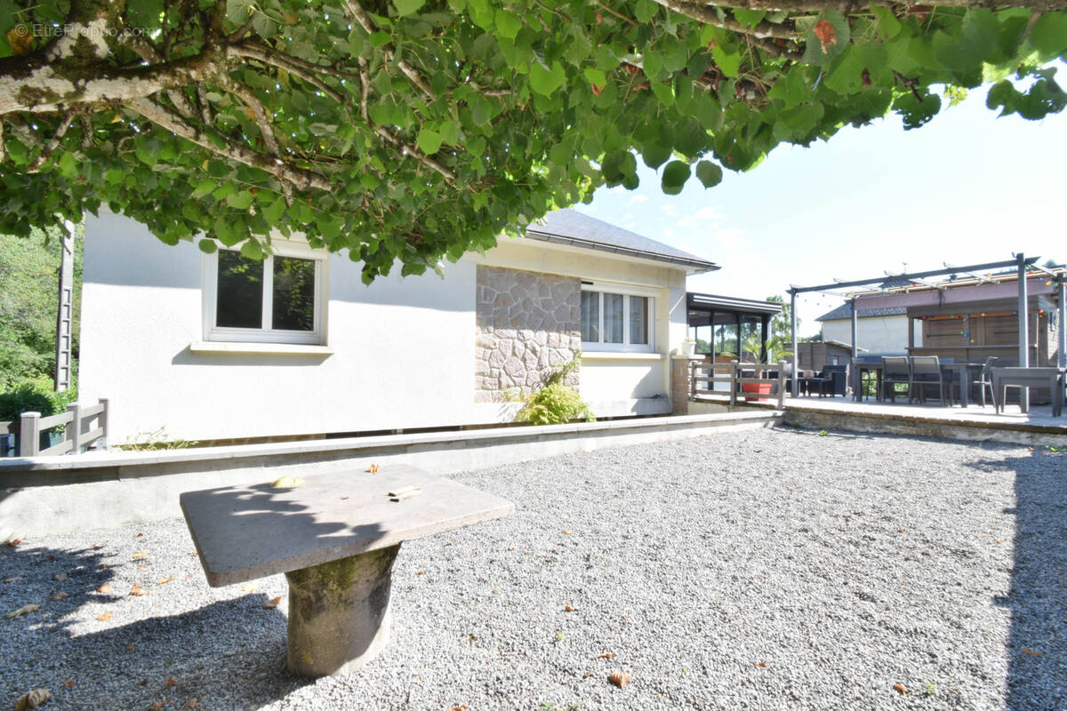 Maison à MEYMAC