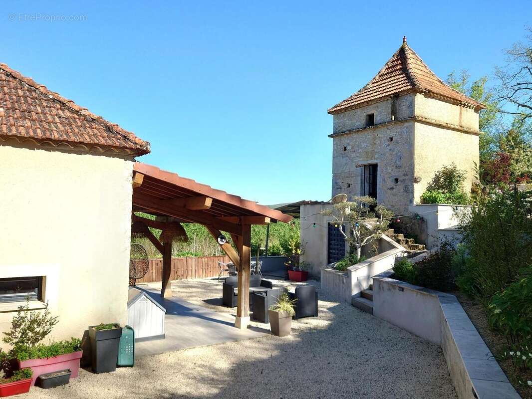 Maison 109 m² à Lagardelle  - photo 2