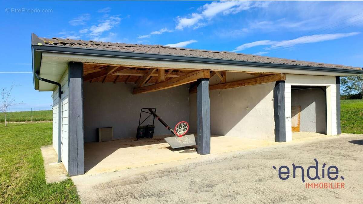 Maison à CARDEILHAC