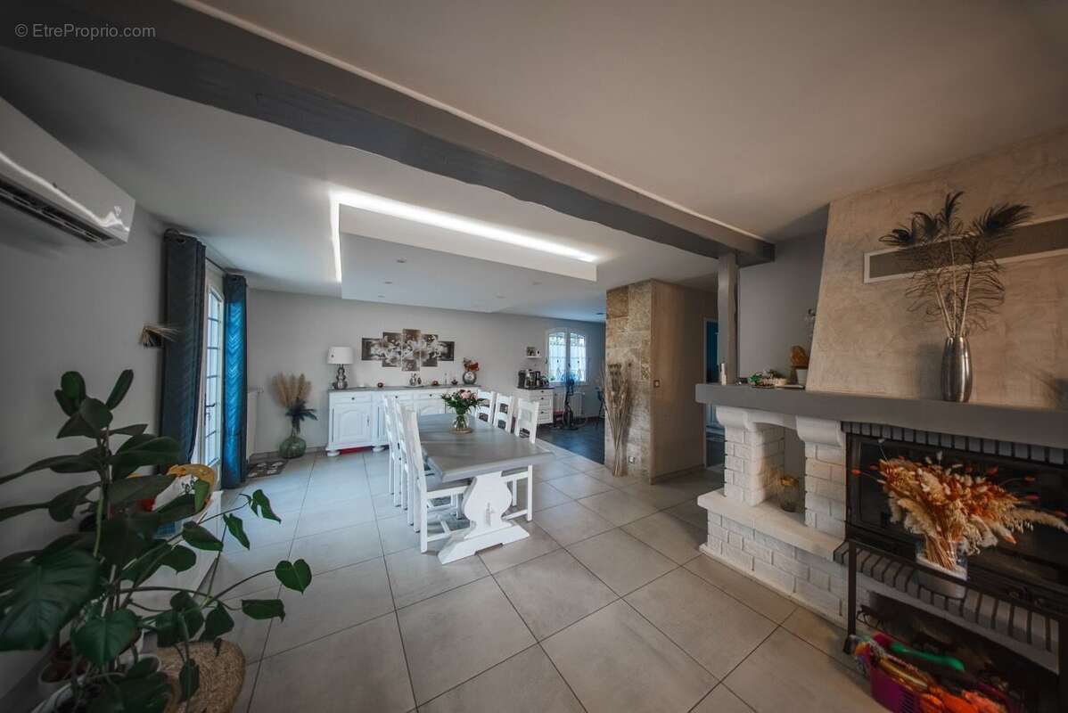 Maison 183 m² à Chanonat  - photo 8
