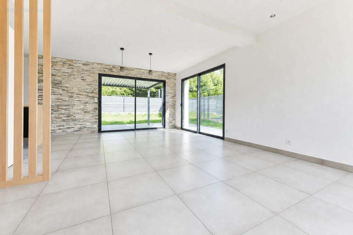 Maison moderne 104m² à Thouaré-sur-Loire - photo 2