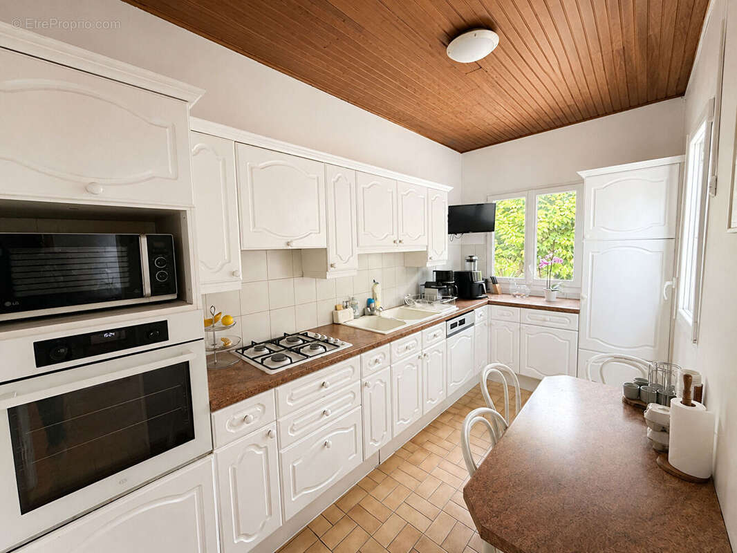 Maison 9 pièces à vendre à Bordeaux - Saint Genes - photo 6