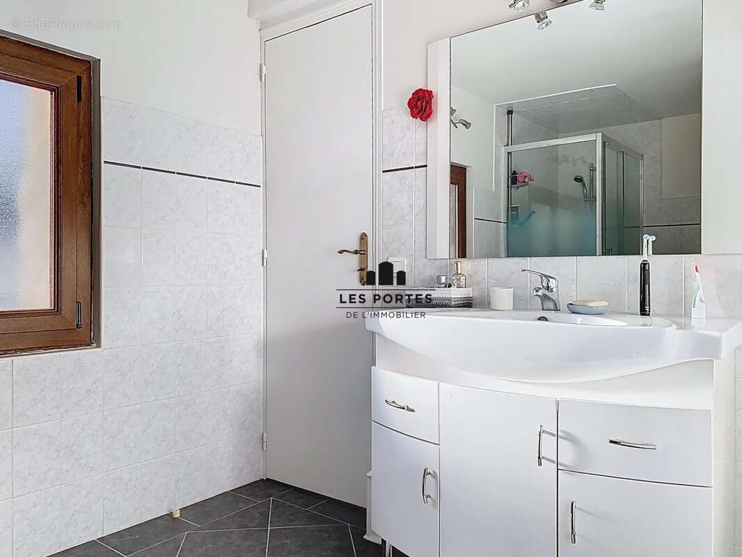 Maison à MILLY-LA-FORET