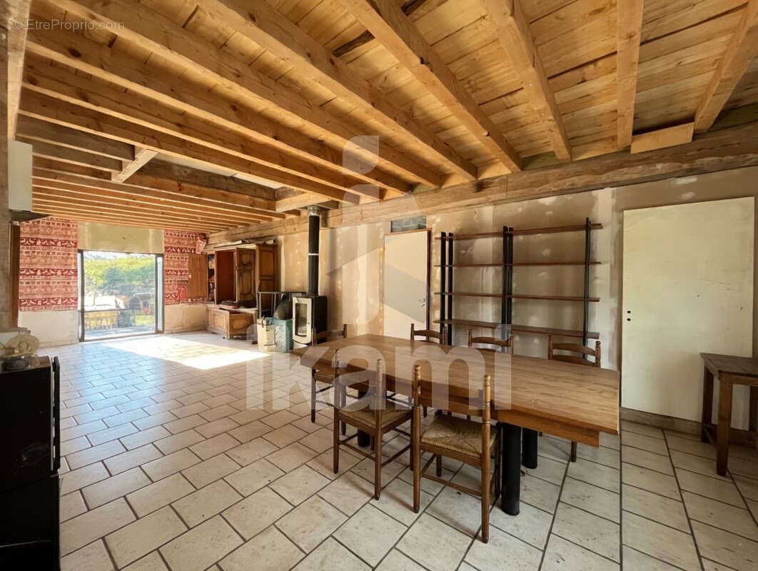 Maison à GROISY