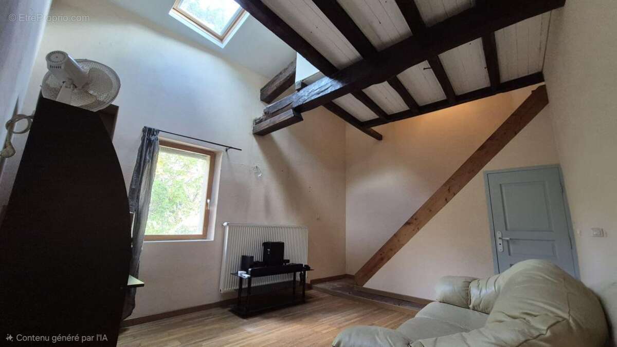 Maison à SAINT-SULPICE