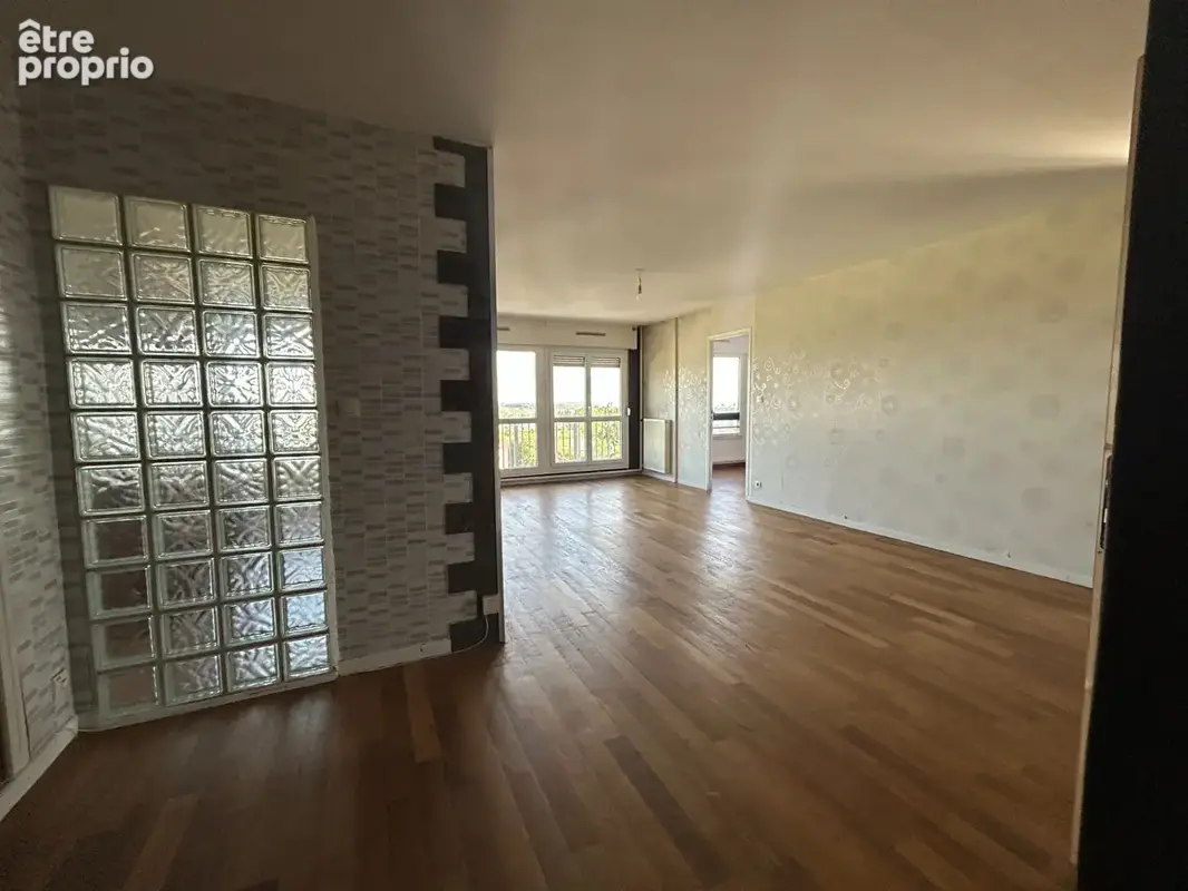 Exclusivite - appartement type 4 avec stationnement et balcon - photo 2