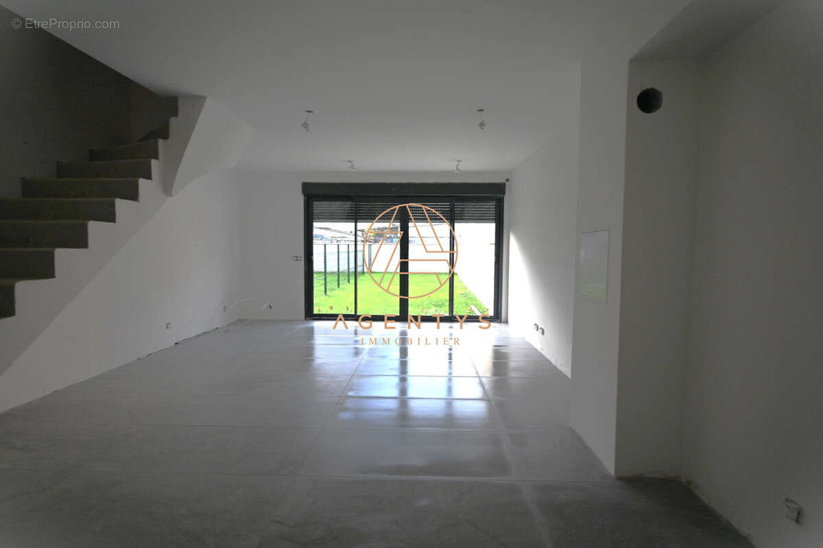 Maison à CHAMPIGNY-SUR-MARNE