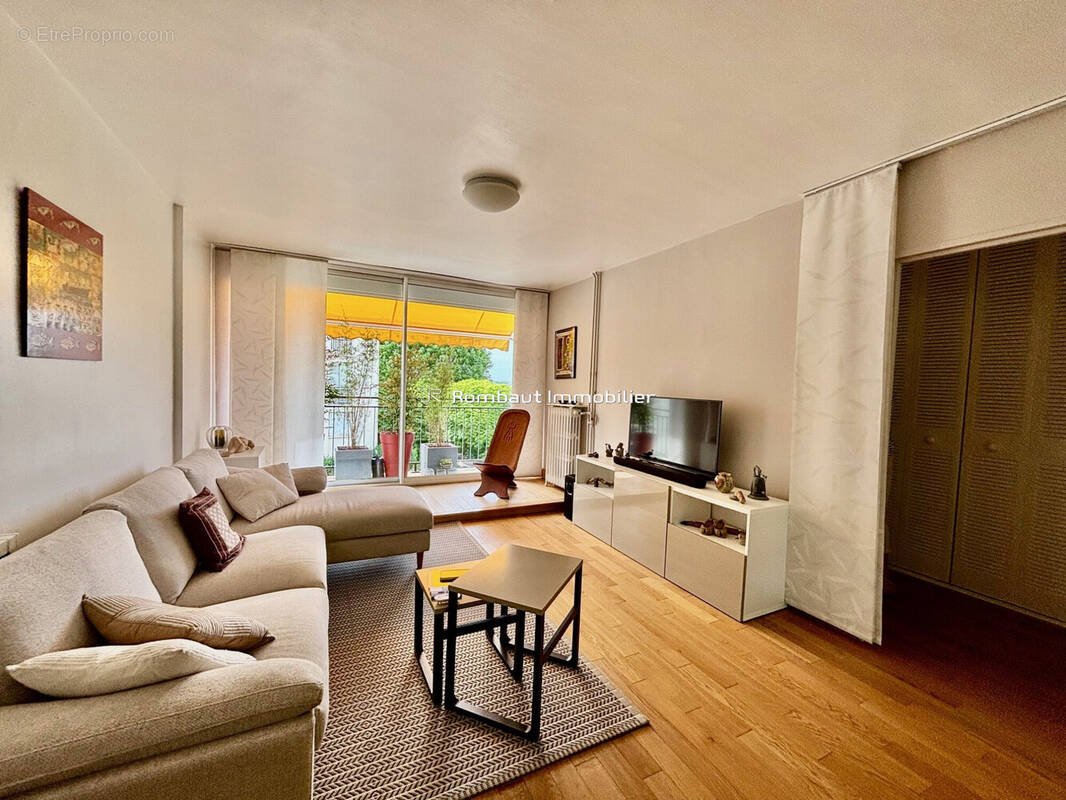 Appartement à LA CELLE-SAINT-CLOUD