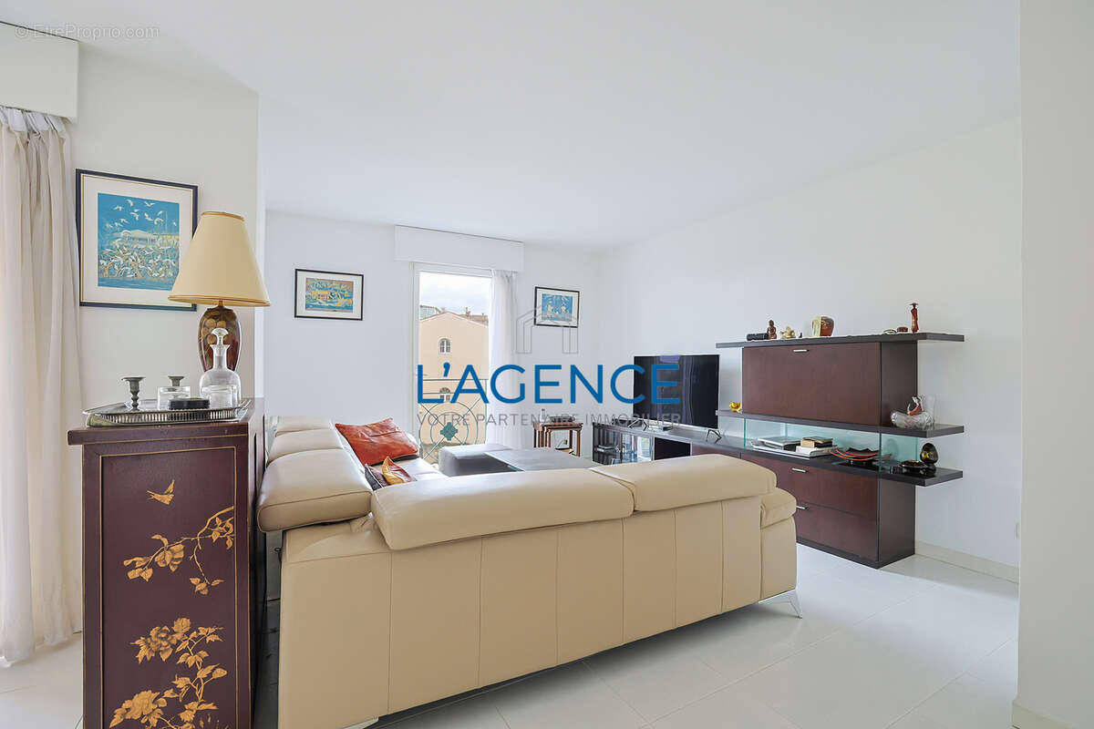 Appartement à HYERES