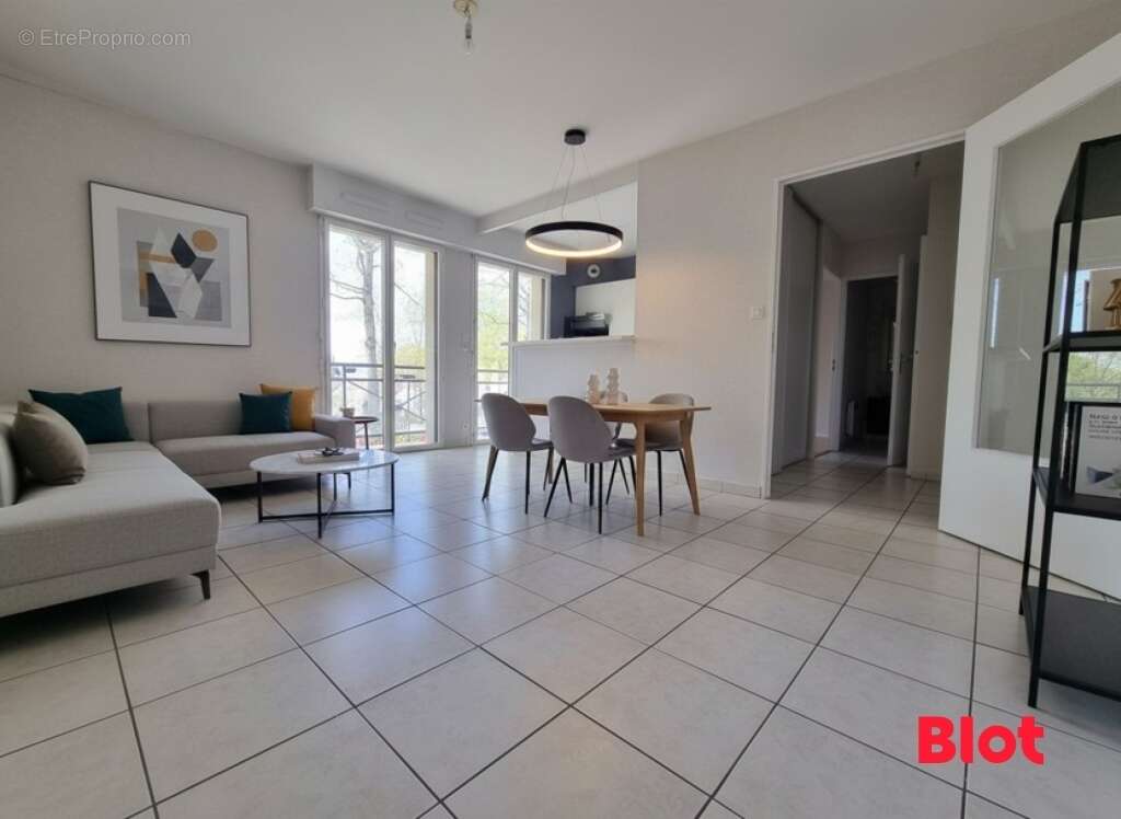 Appartement à PACE