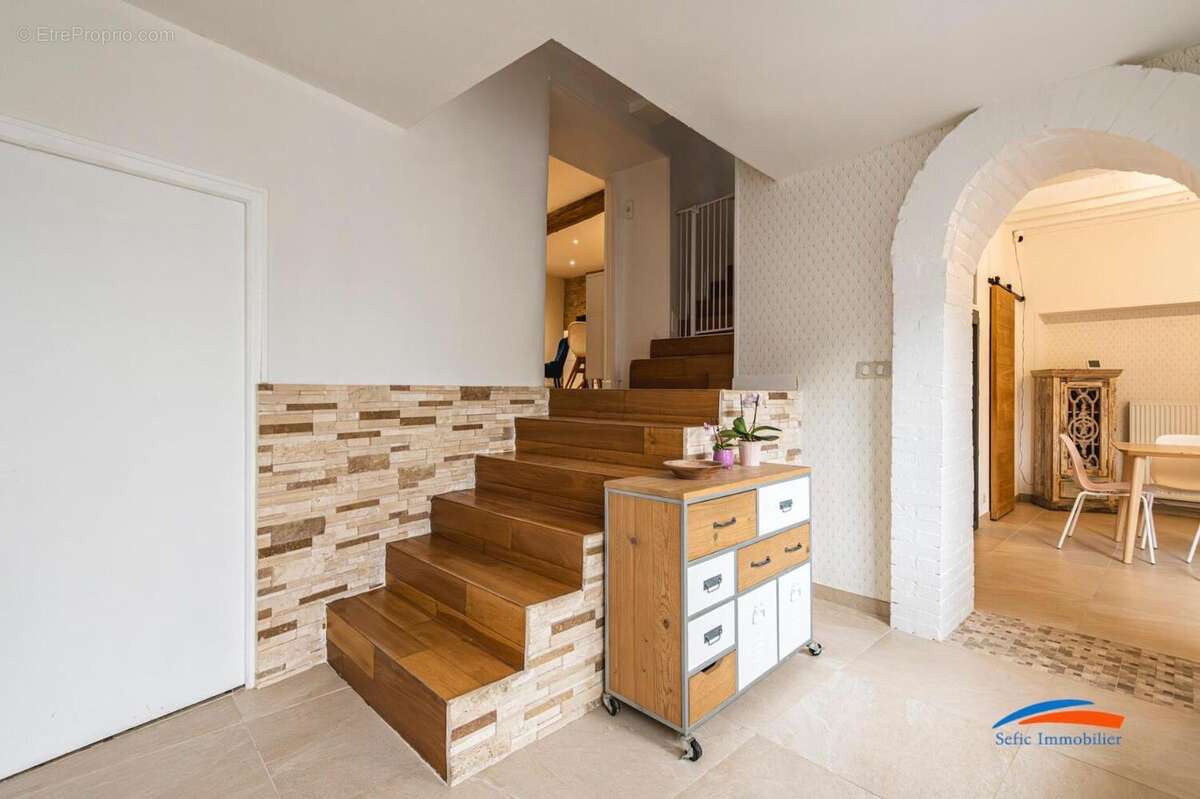   - Maison à HERMONVILLE