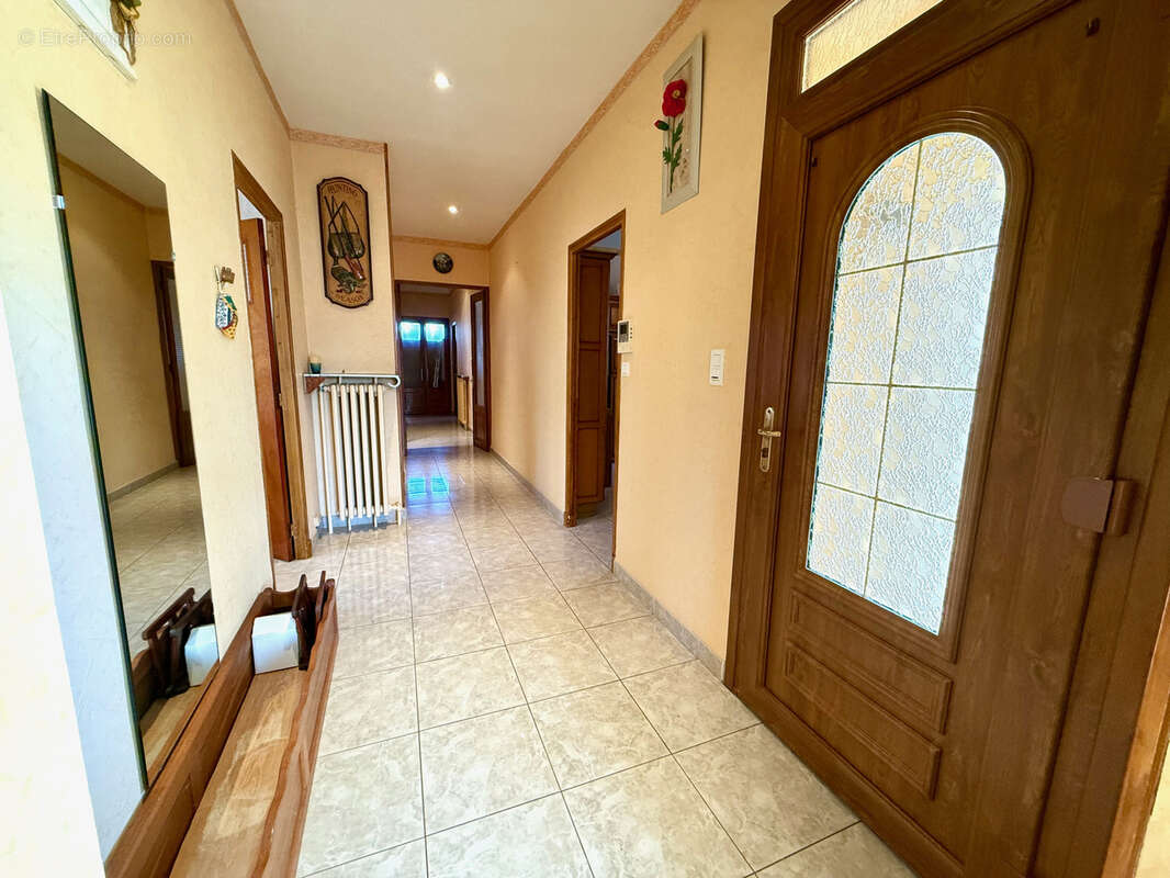 Maison à SUZE-LA-ROUSSE