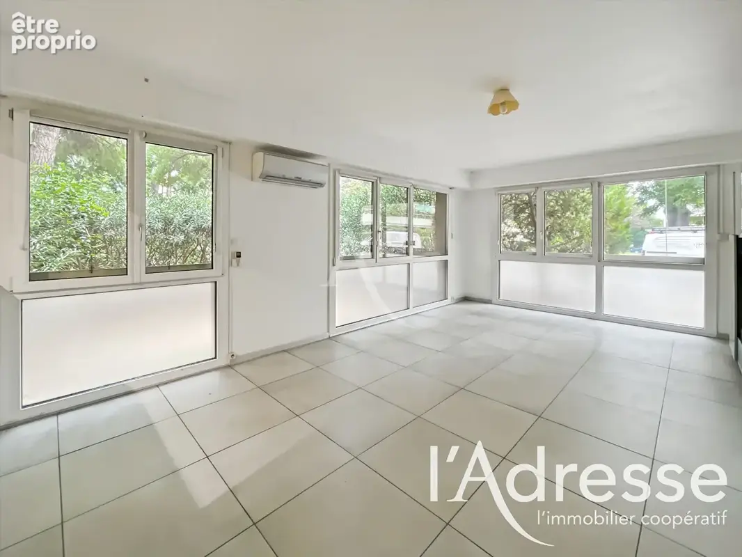 Appartement à MARSEILLE-9E