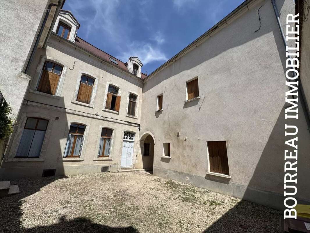 Centre ville joigny - photo 12