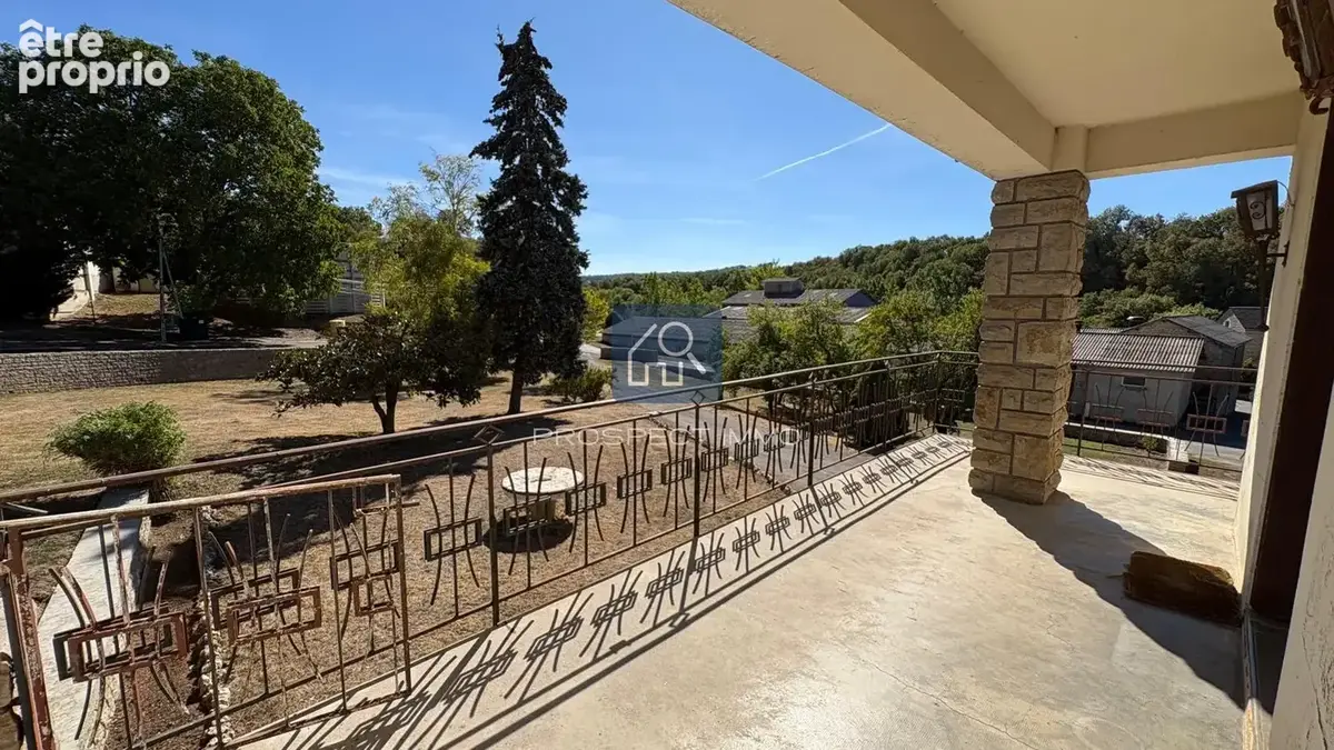 Maison T7 avec terrain et garage - photo 4