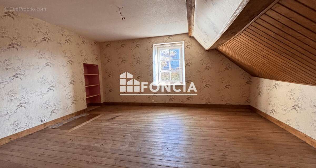 Maison à FRESNAY-SUR-SARTHE