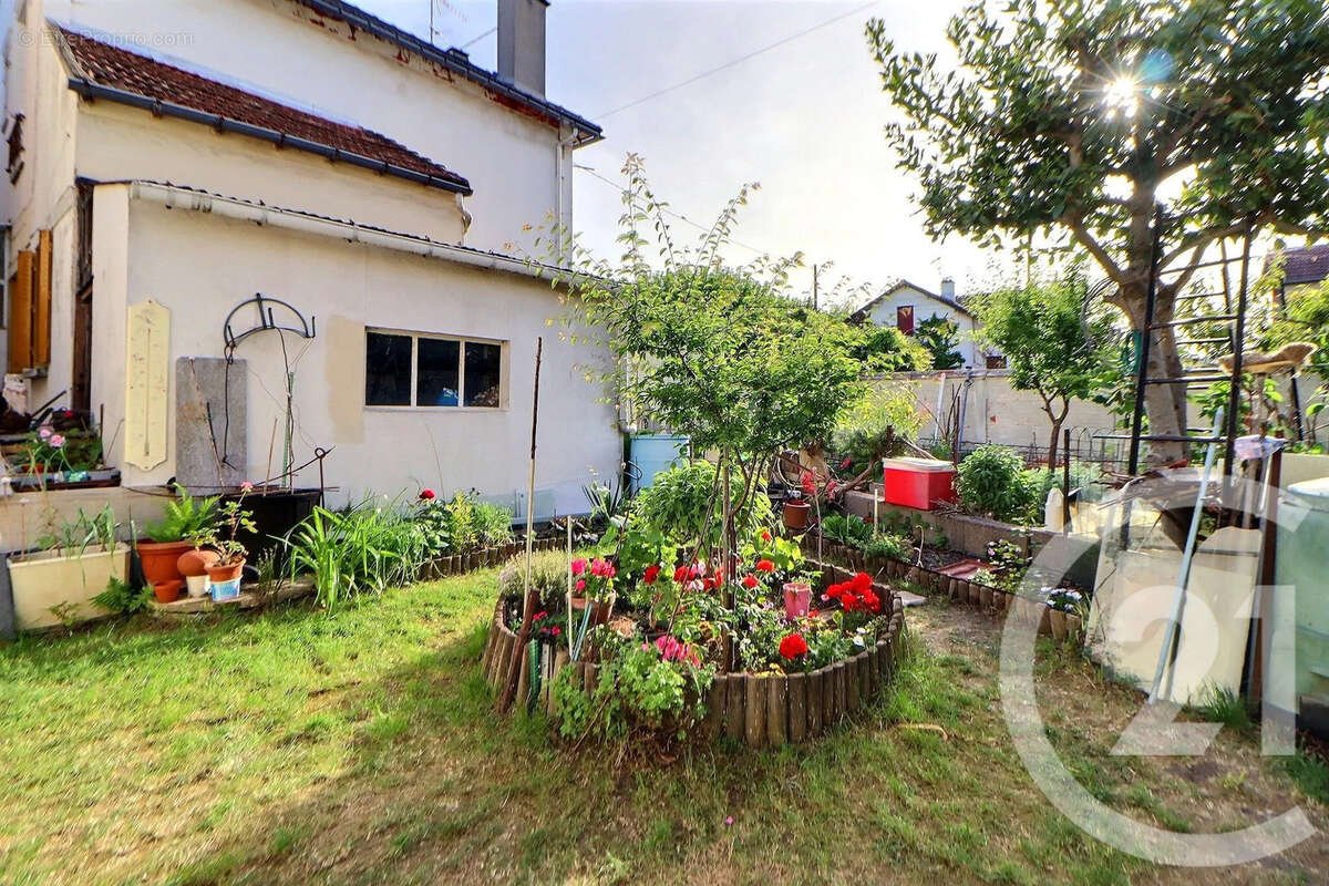 Maison à AULNAY-SOUS-BOIS