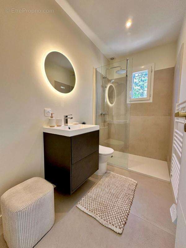 Appartement à ROQUEBRUNE-CAP-MARTIN