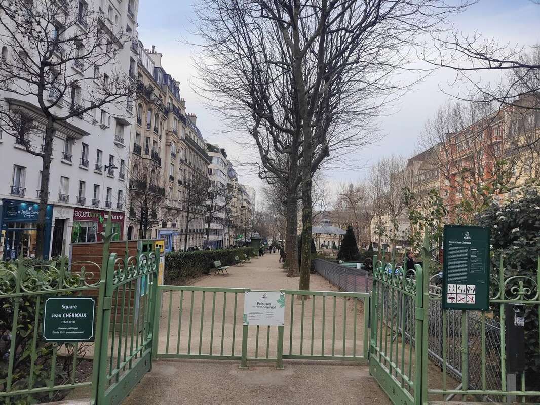 Appartement à PARIS-15E