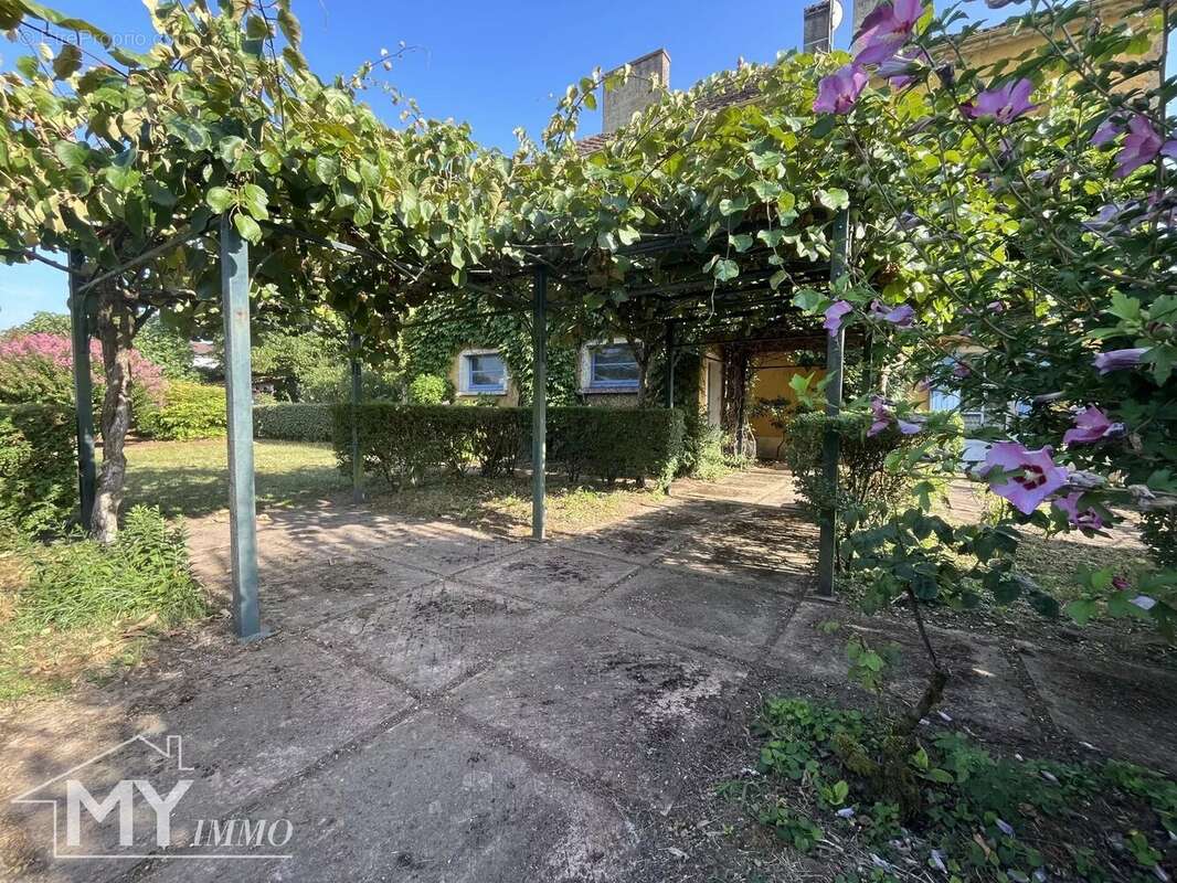 Saint antoine de breuilh : maison de village - photo 15