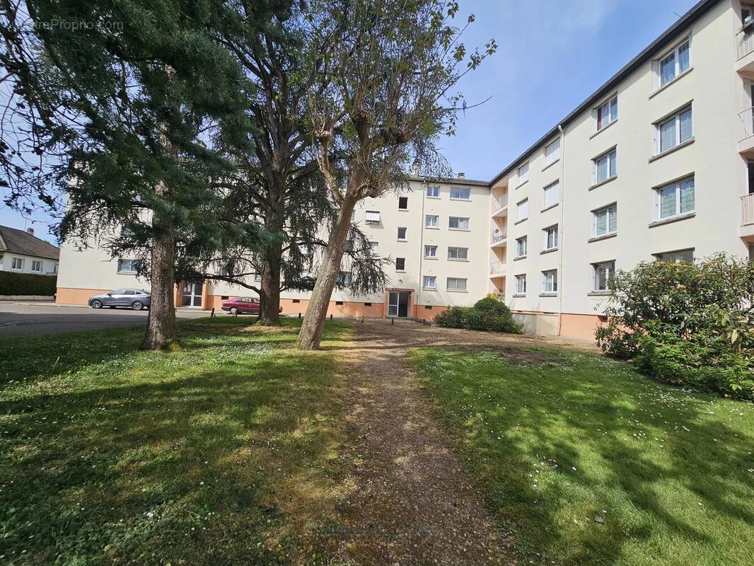 Appartement à CHALETTE-SUR-LOING