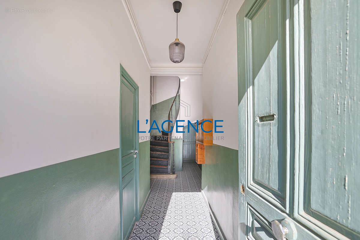 Appartement à HYERES