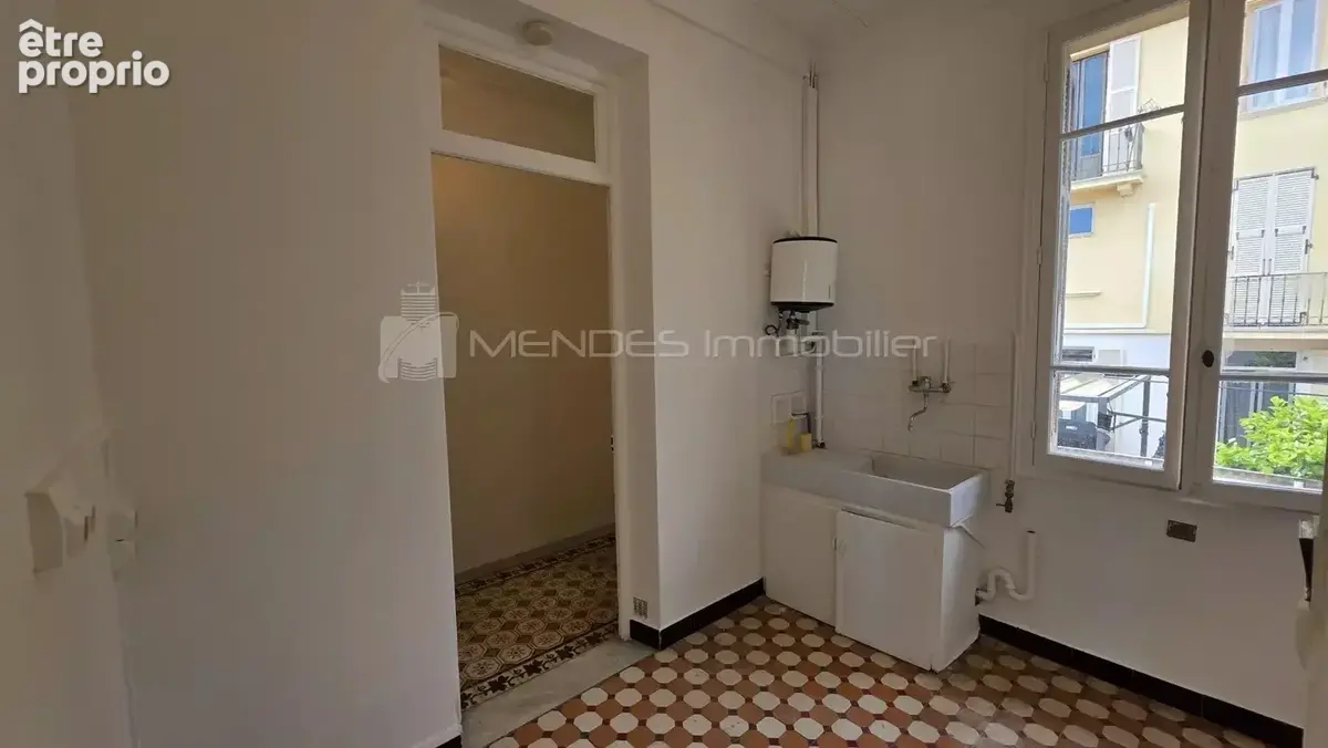 2 pieces ideal locatif dernier etage a beausoleil - photo 7
