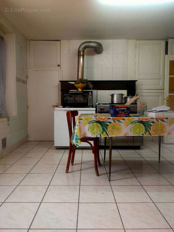 Maison familiale de 129,63 m² - La Ville-aux-Dames proche gare école commerces - photo 4