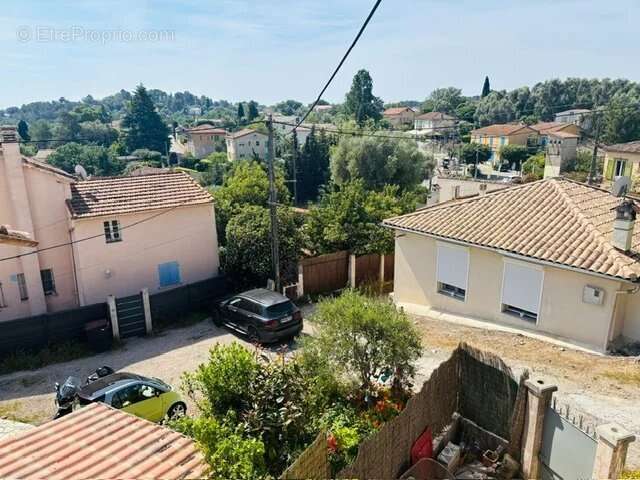 Maison à ROQUEFORT-LES-PINS