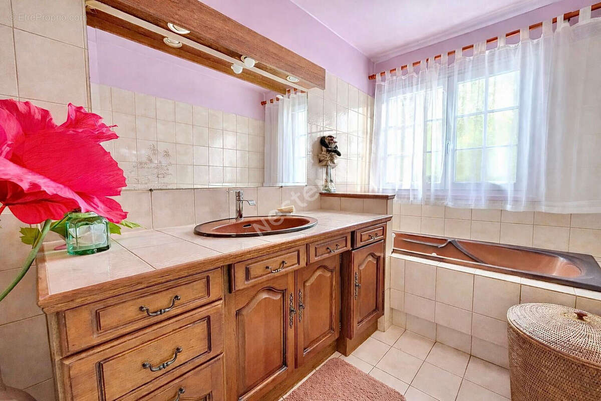 Maison à CHAUMONTEL