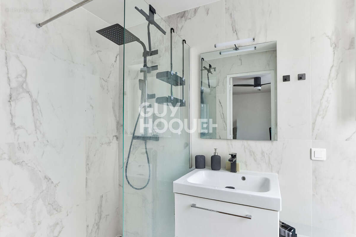 Appartement à PARIS-6E