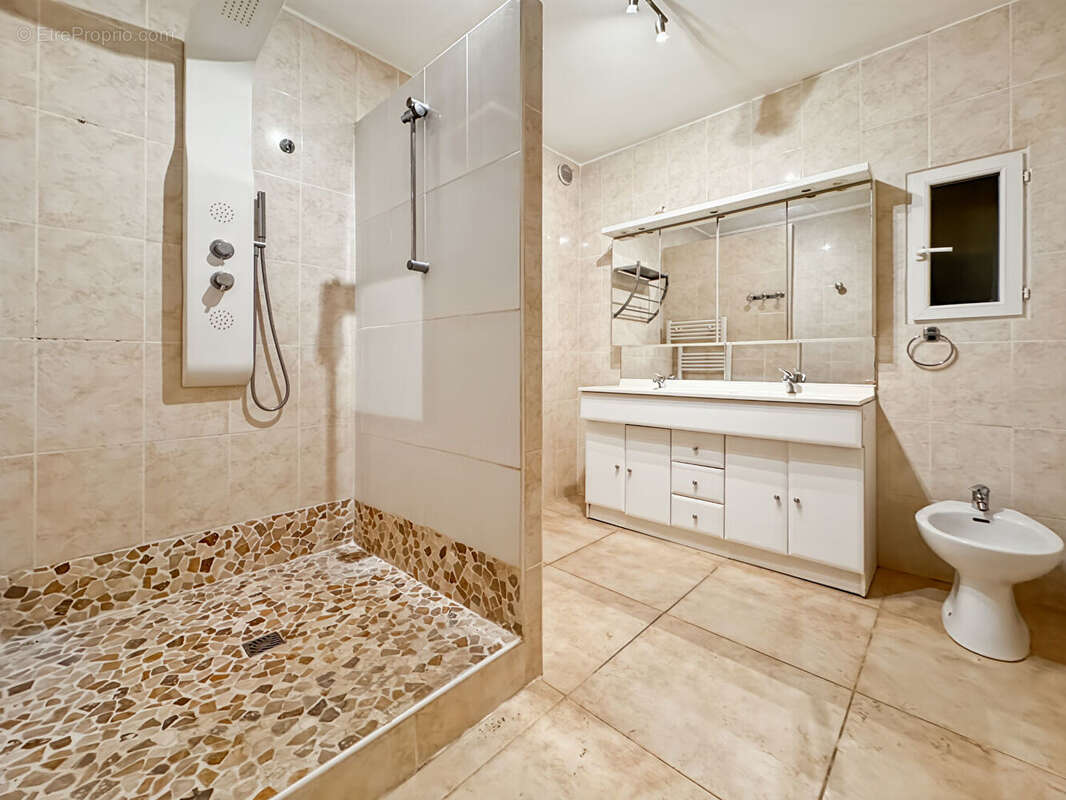 Maison à CHATEAUNEUF-DU-PAPE