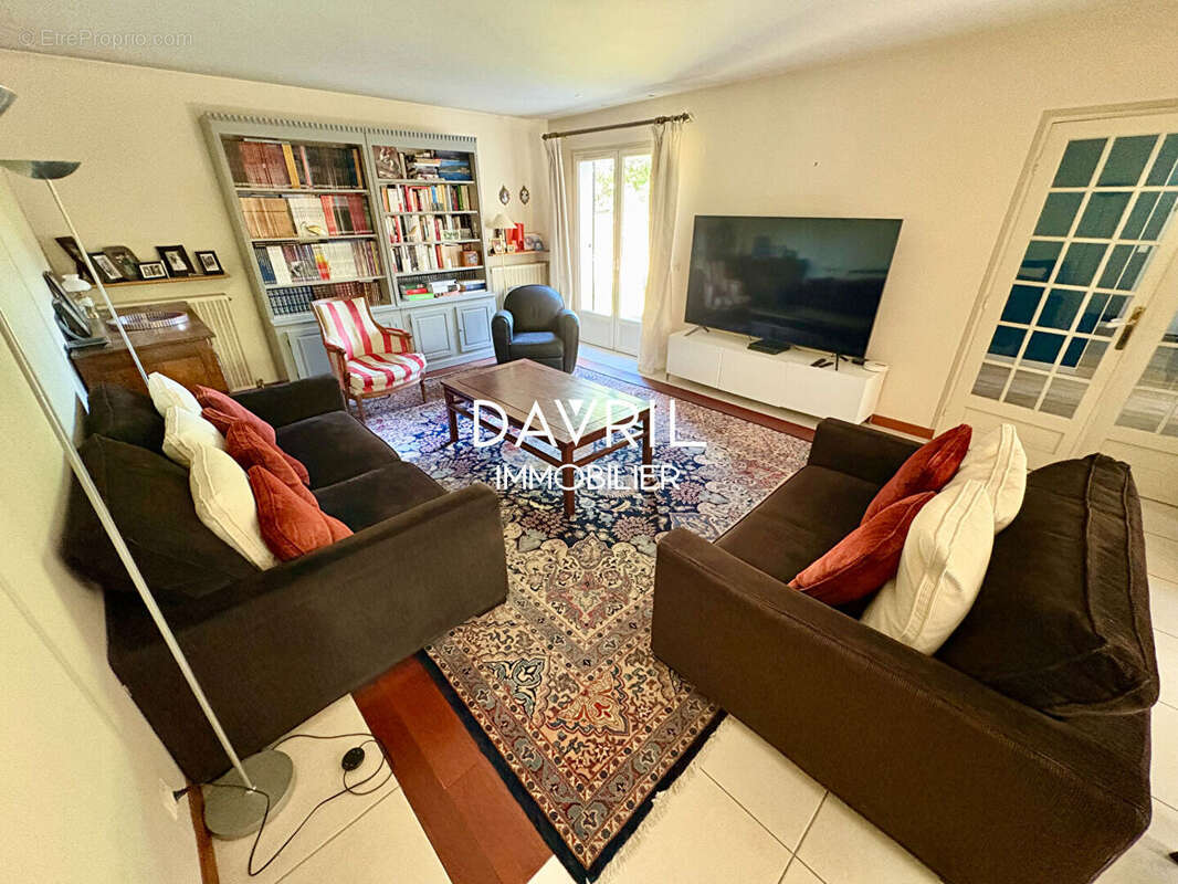 Maison à CONFLANS-SAINTE-HONORINE