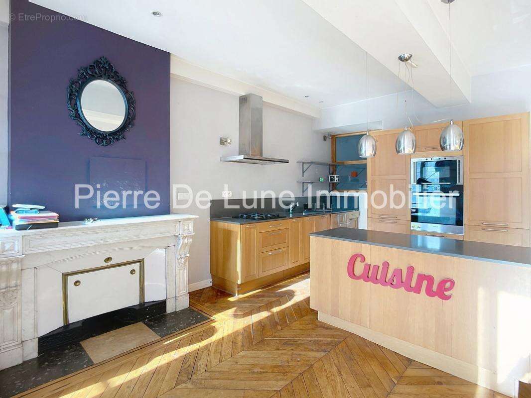 Appartement à LYON-1E