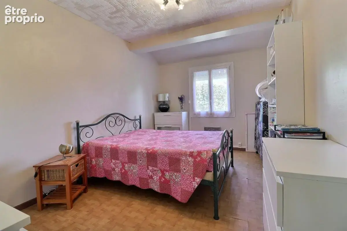 Saulon-la-Chapelle : Maison individuelle de plain-pied de 93m², deux garages, 4 chambres - photo 8