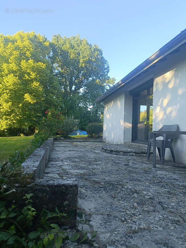 Maison à MONCLAR