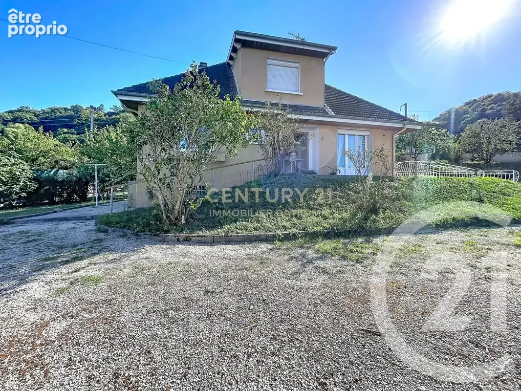 Photo Maison à Bourgoin-Jallieu au prix de 285 000€